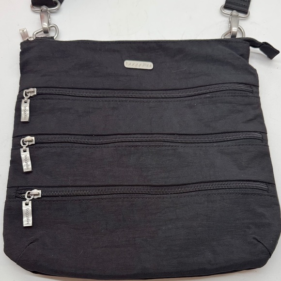 Baggallini Black Nylon Crossbody Bag NYB8524K - Picture 3 of 14